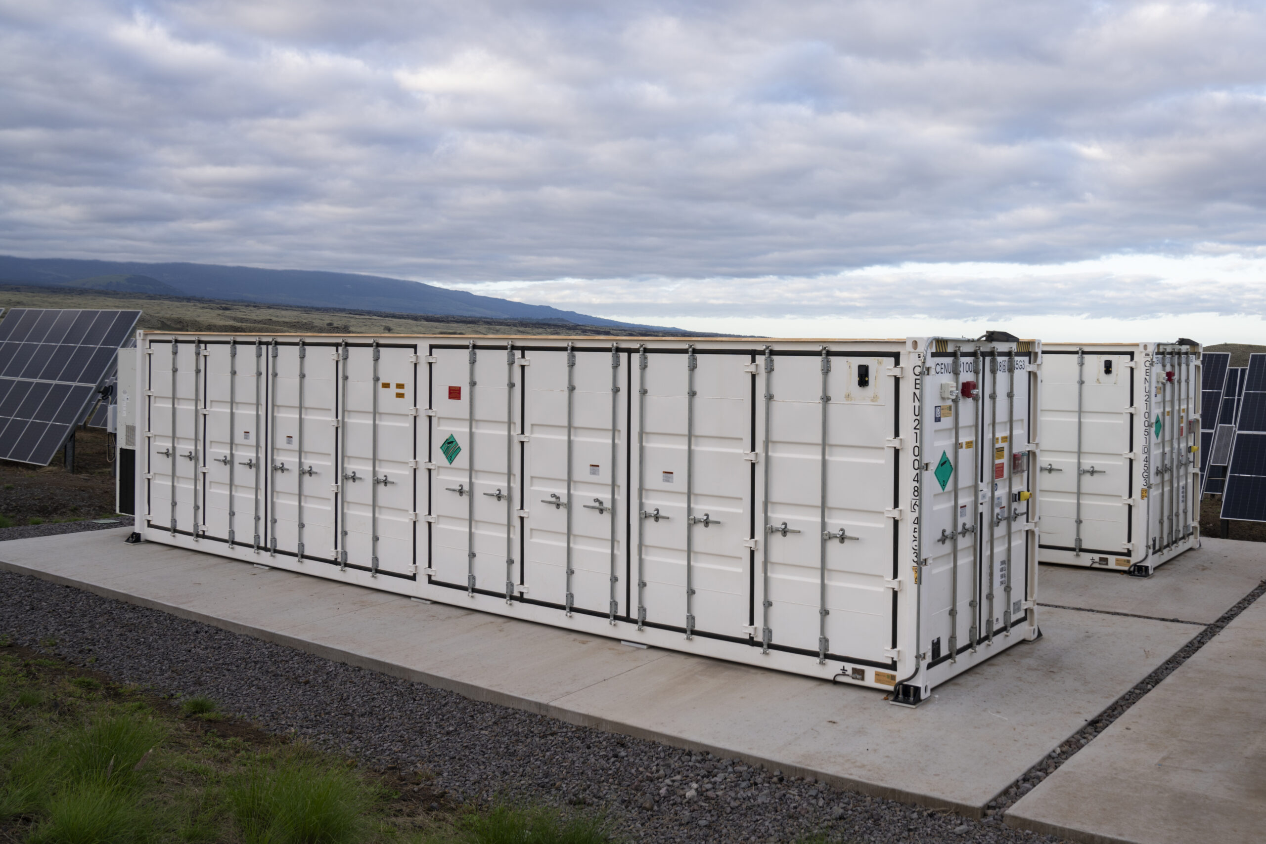 Outdoor battery energy storage system